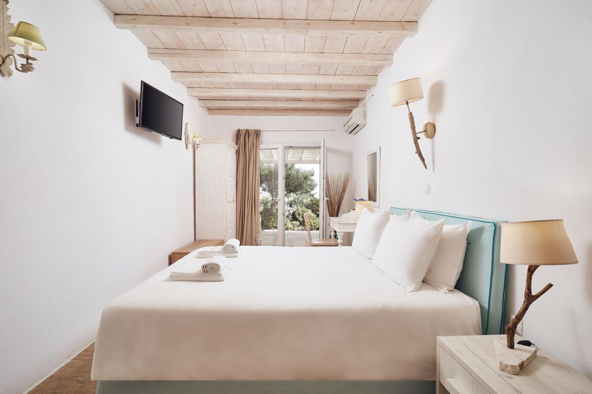 Villa Petrolefko By Ethos Hospitality Ornos  Zewnętrze zdjęcie